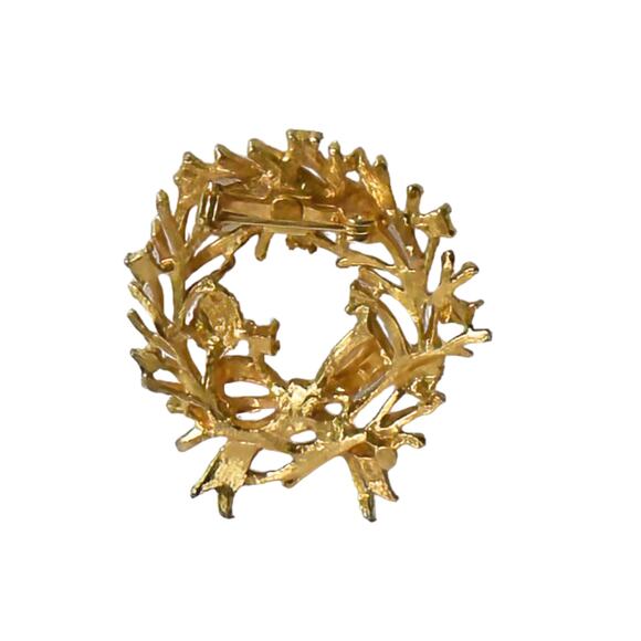 1970s Gold Plate Red & Green Rhinestone Christmas Wreath Holiday Pin Brooch - Picture 2 of 3